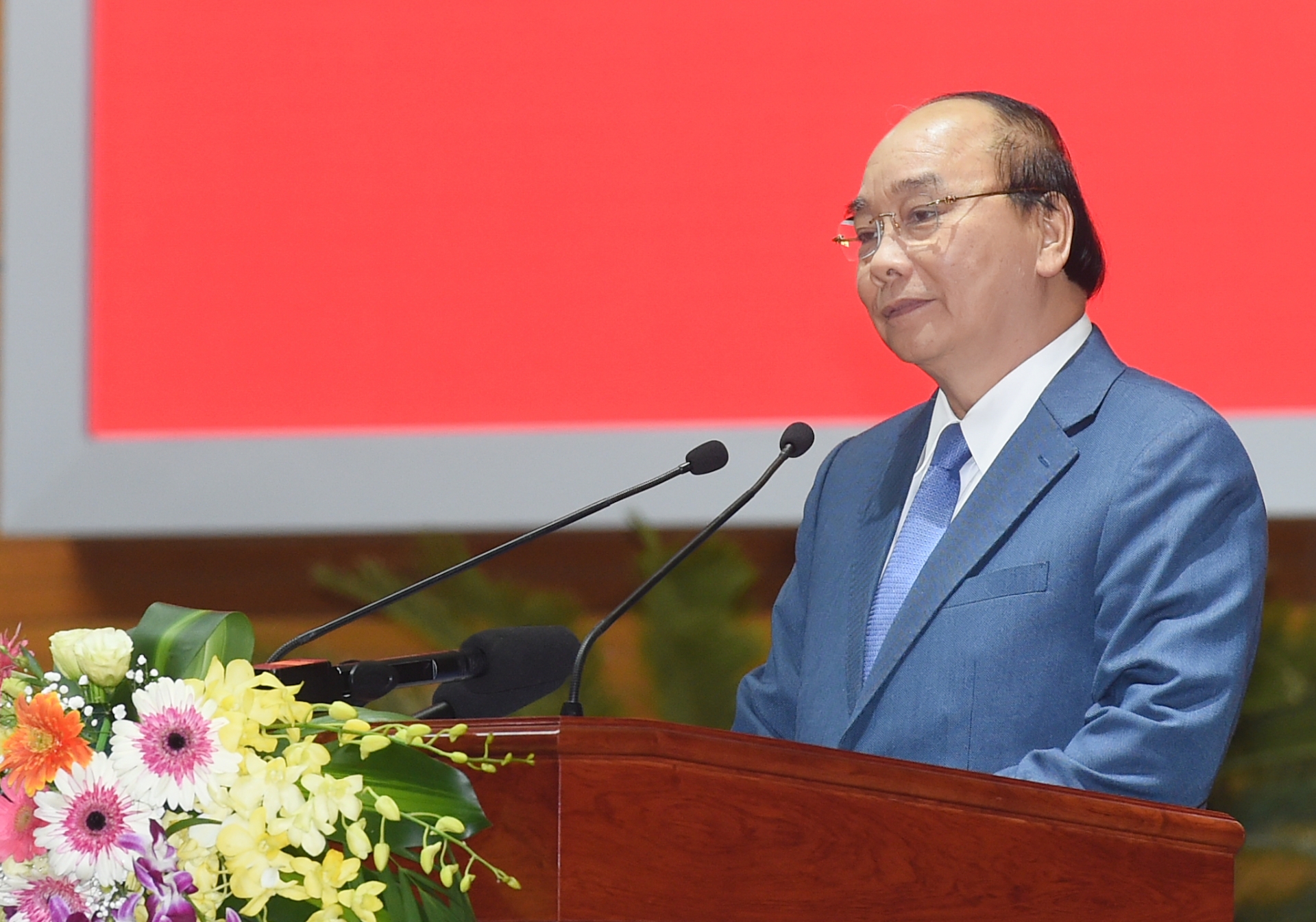 PM nguyen xuan phuc speaking at the meeting (photo: vtc) 